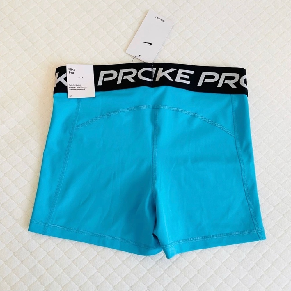 Nike |Women’s Nike Pro Spandex Shorts - Picture 3 of 6